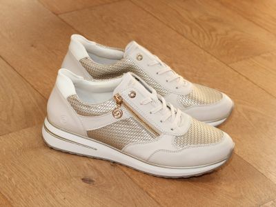 Baskets compensées beige et dorée 