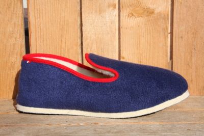 Charentaises traditionnelles en laine unie bleu marine