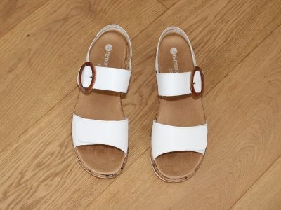 Sandales blanches Remonte avec double brides